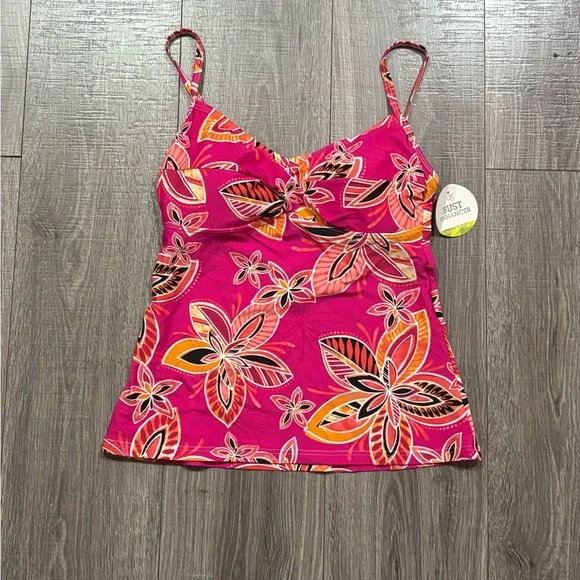 Croft & Barrow Pink Floral swim tank top size 10
(0129) - Picture 1 of 3